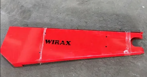 Кожух левый 1.65 — Косилки роторные Польша